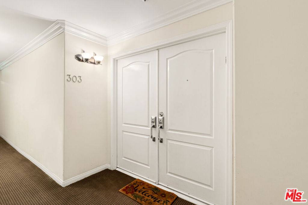 Encino, CA 91316,5224 Zelzah AVE #303