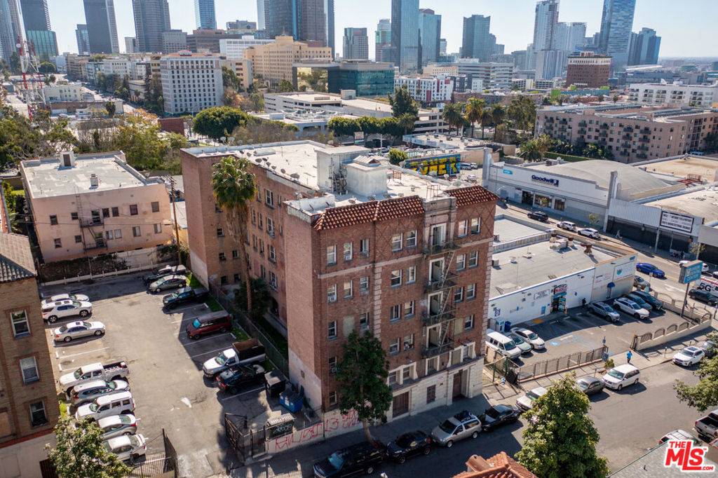 Los Angeles, CA 90017,526 Union DR