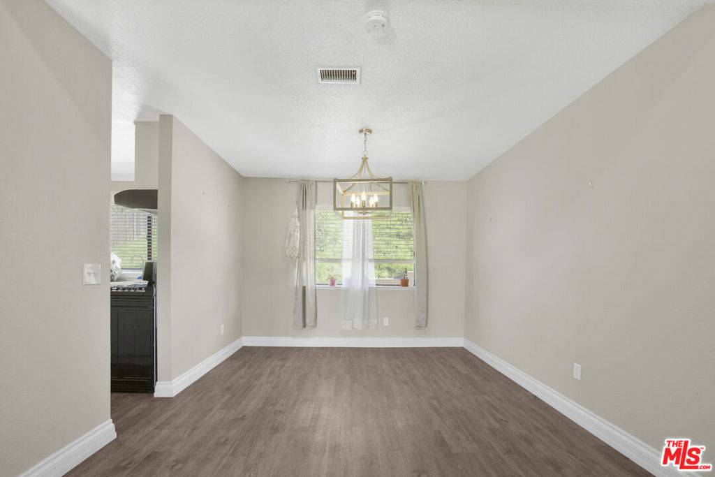 San Bernardino, CA 92407,1511 Yardley ST
