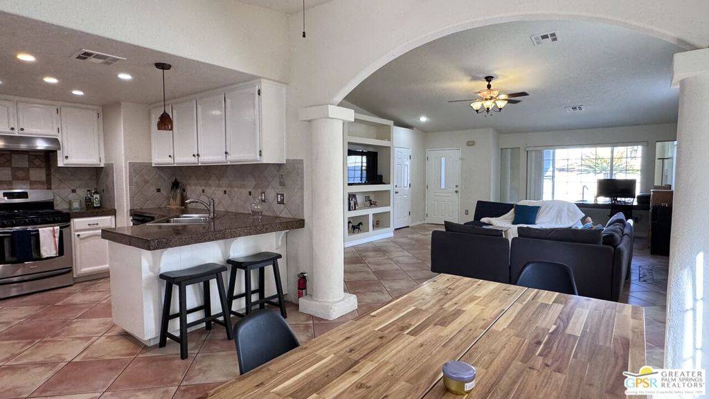 La Quinta, CA 92253,51905 Avenida Rubio