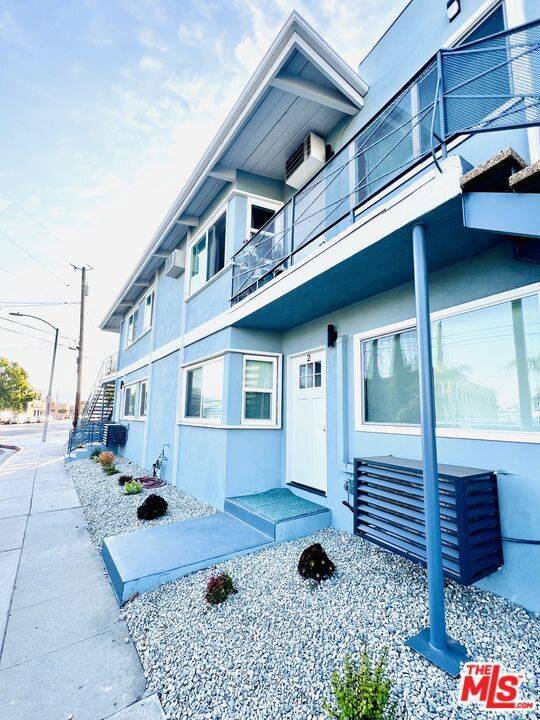 Glendale, CA 91205,421 E Chevy Chase DR #5