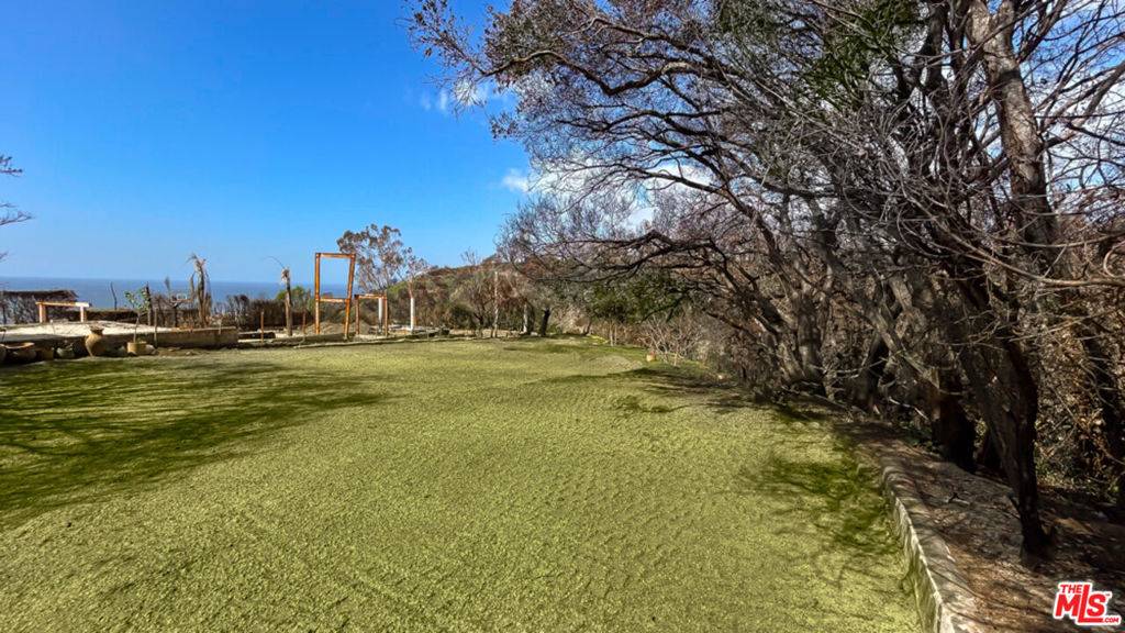 Pacific Palisades, CA 90272,543 Radcliffe AVE