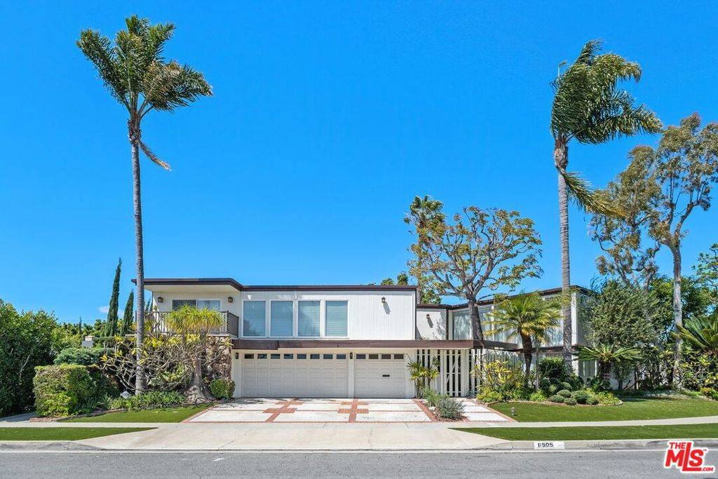 Los Angeles, CA 90056,6505 S Halm AVE