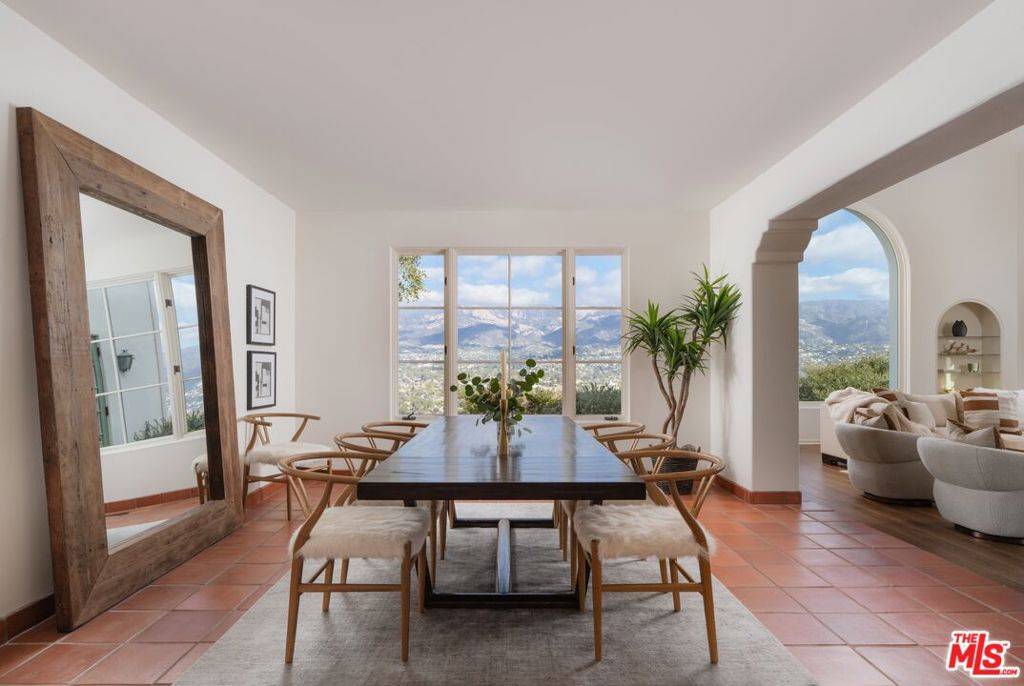 Santa Barbara, CA 93109,848 Miramonte DR
