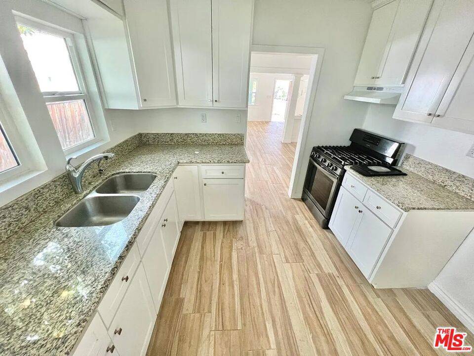 Alhambra, CA 91801,619 N Electric AVE