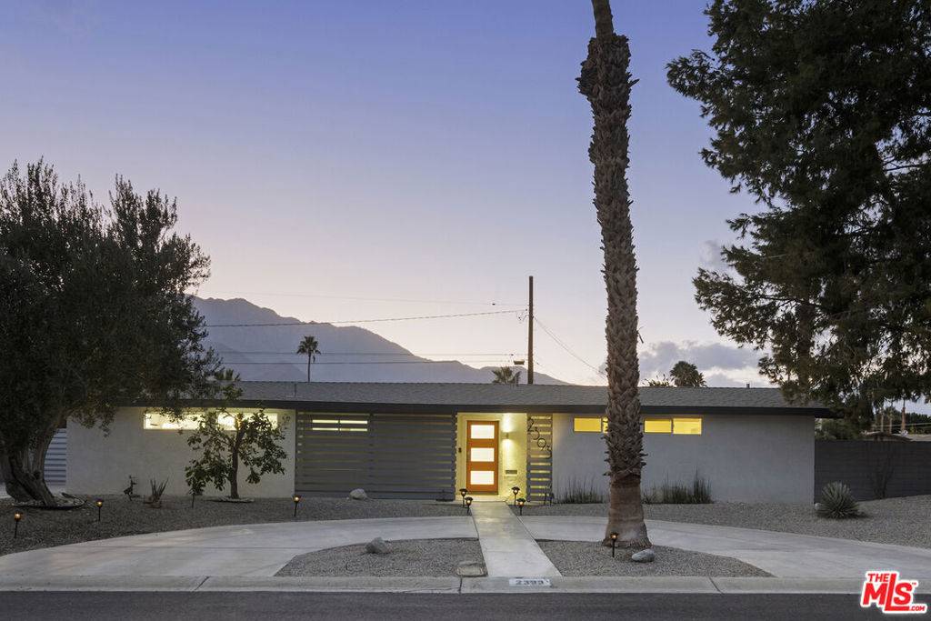 Palm Springs, CA 92262,2393 N San Clemente RD