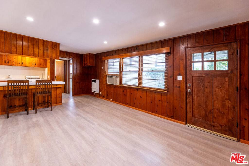 Studio City, CA 91604,4360 Kraft AVE #B