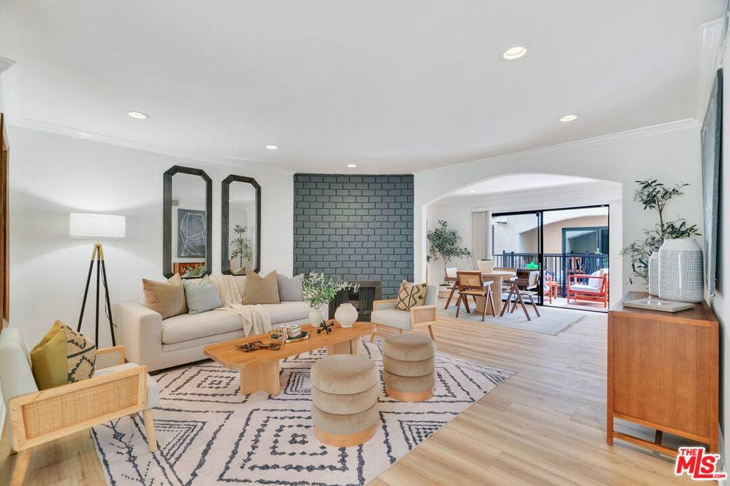 Culver City, CA 90232,4327 Duquesne AVE