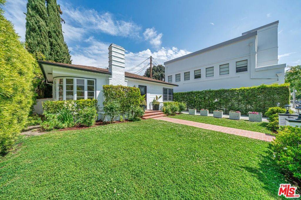 Beverly Hills, CA 90211,136 N Hamel DR