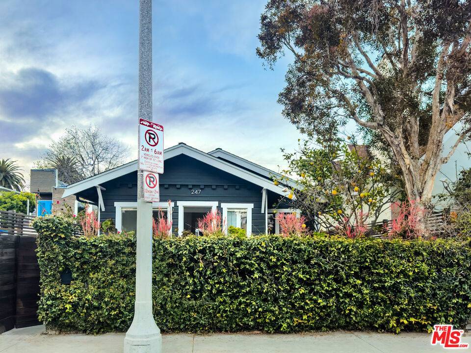 Venice, CA 90291,247 Windward AVE