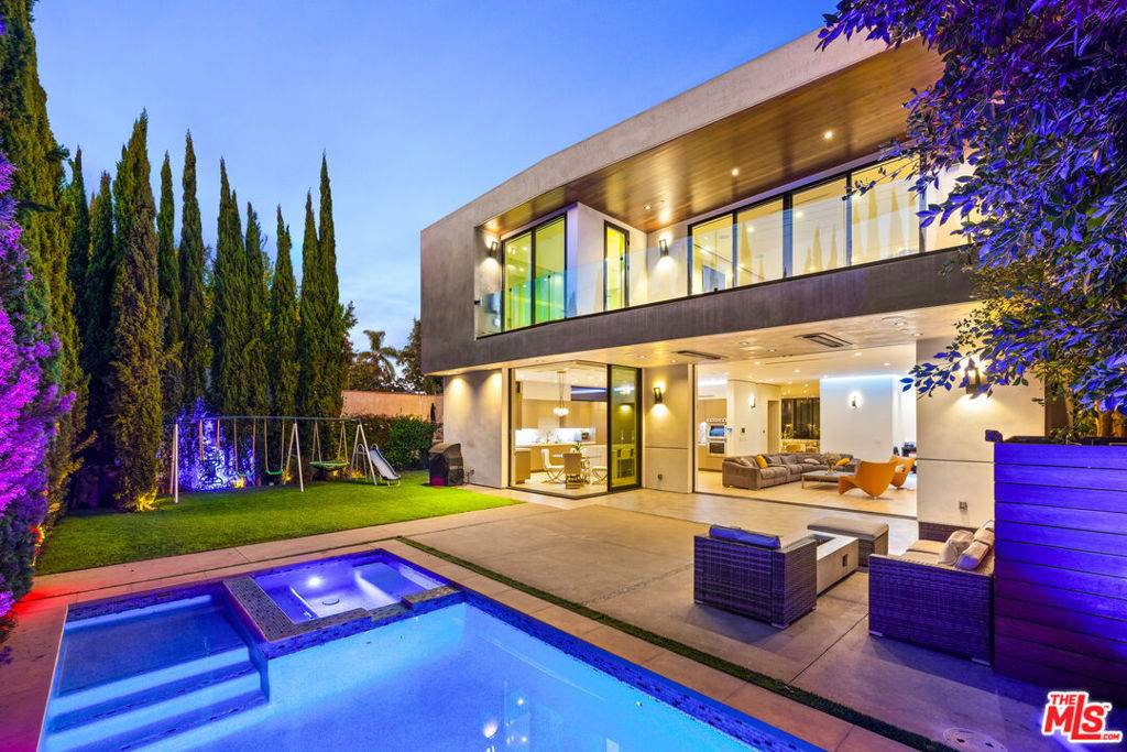 Beverly Hills, CA 90211,309 S Wetherly DR