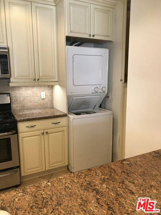 Los Angeles, CA 90025,1839 Beloit AVE #203