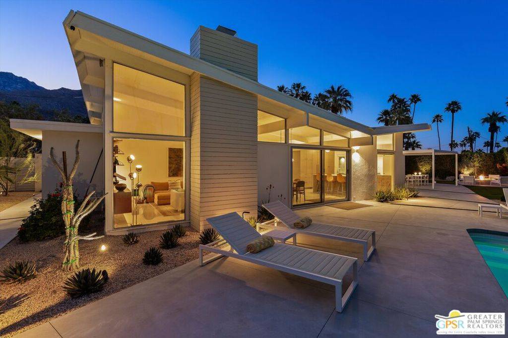 Palm Springs, CA 92264,1860 S Aquanetta CIR