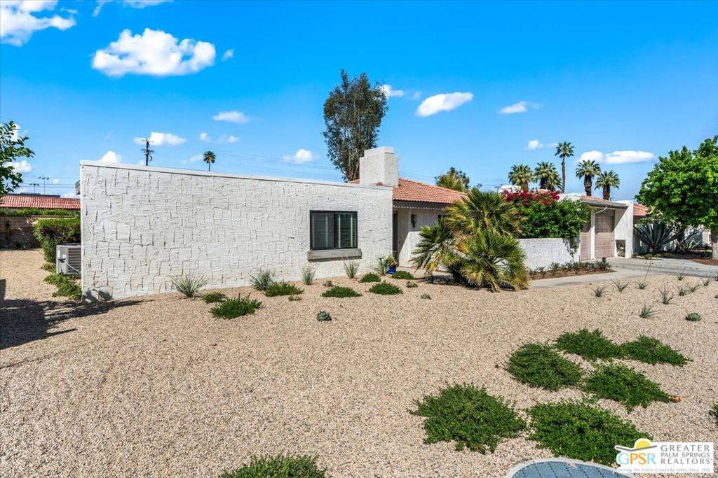 Palm Springs, CA 92264,2150 N Sunshine CIR