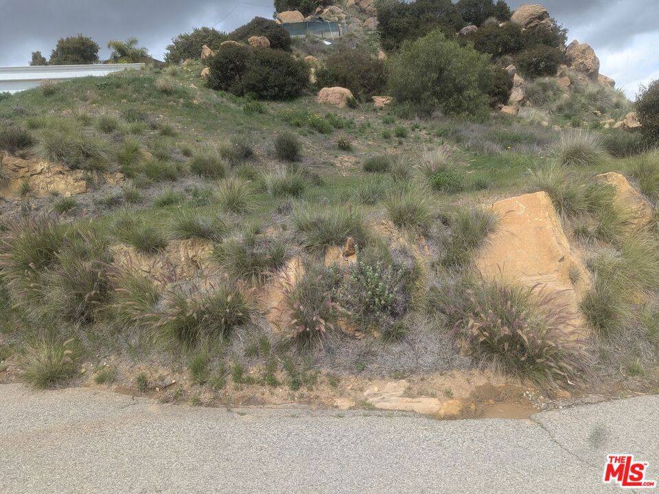 West Hills, CA 91304,0 Hillcroft