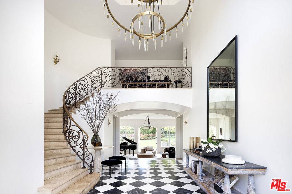 Montecito, CA 93108,1567 E Valley RD