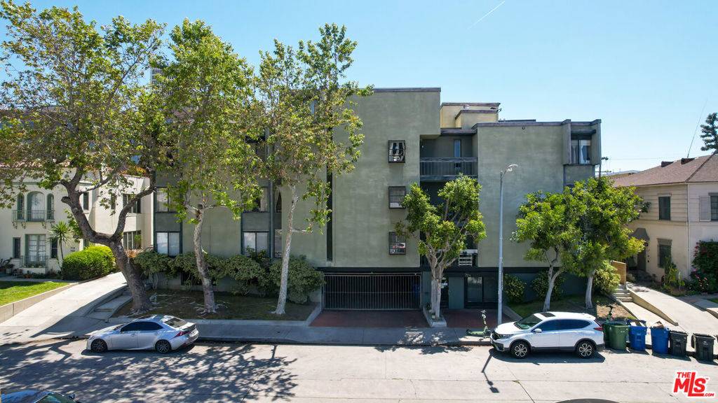 Los Angeles, CA 90036,724 S Stanley AVE #3