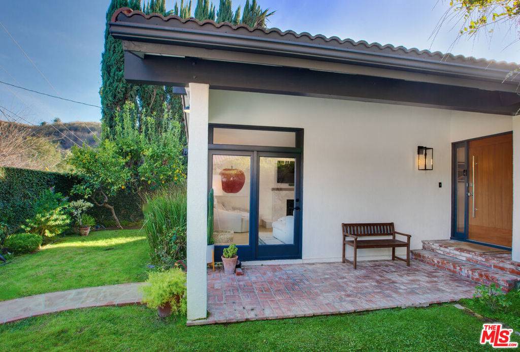 Calabasas, CA 91302,3827 Declaration AVE
