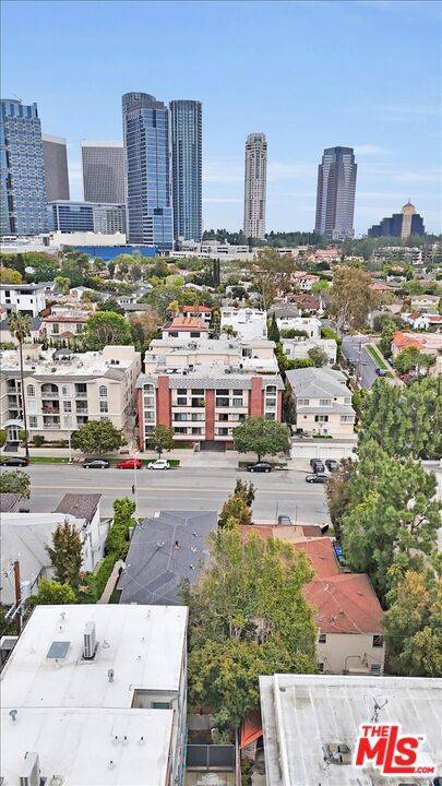 Los Angeles, CA 90025,1825 S Beverly Glen BLVD #205