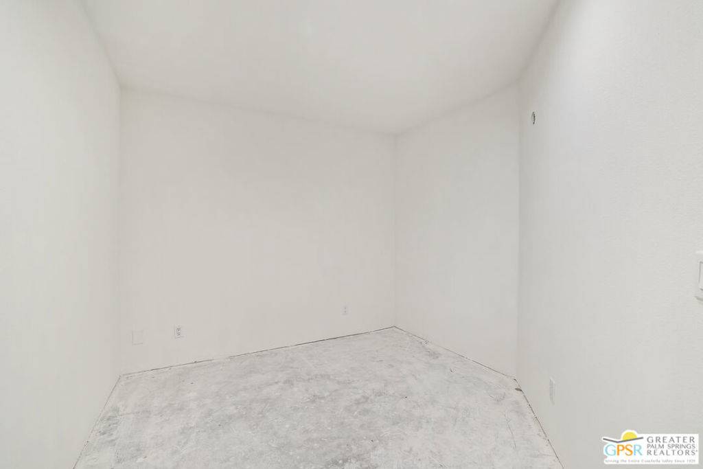 Palm Springs, CA 92264,5300 E Waverly DR #M4104