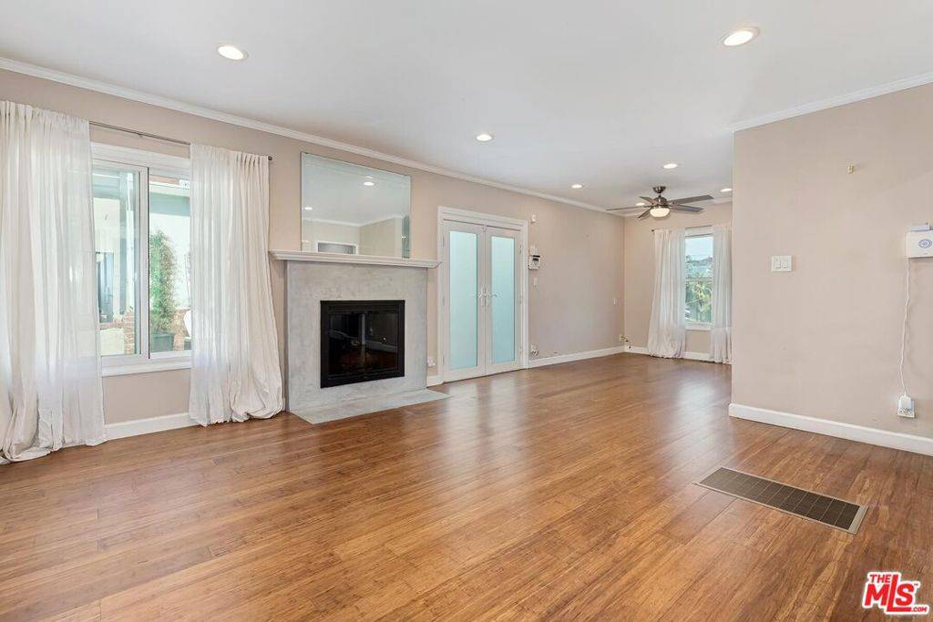 Playa Del Rey, CA 90293,7031 Earldom AVE