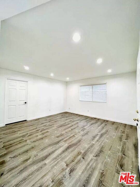 Sherman Oaks, CA 91403,15028 Magnolia BLVD #101