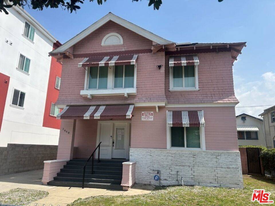 Los Angeles, CA 90018,2648 Brighton AVE