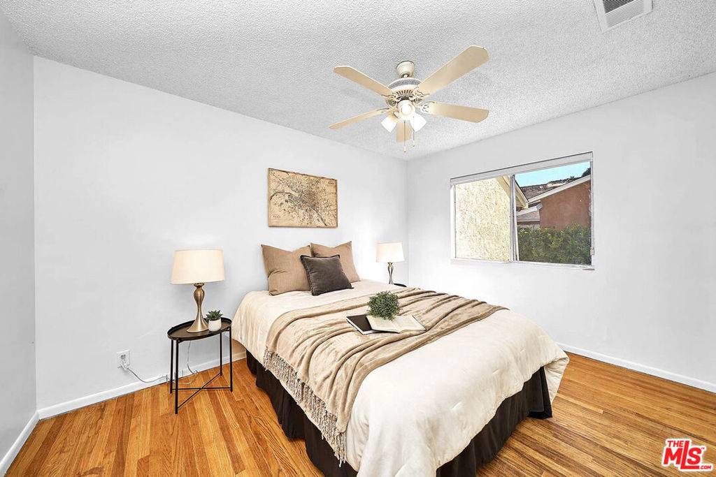 Granada Hills, CA 91344,17180 Los Alimos ST