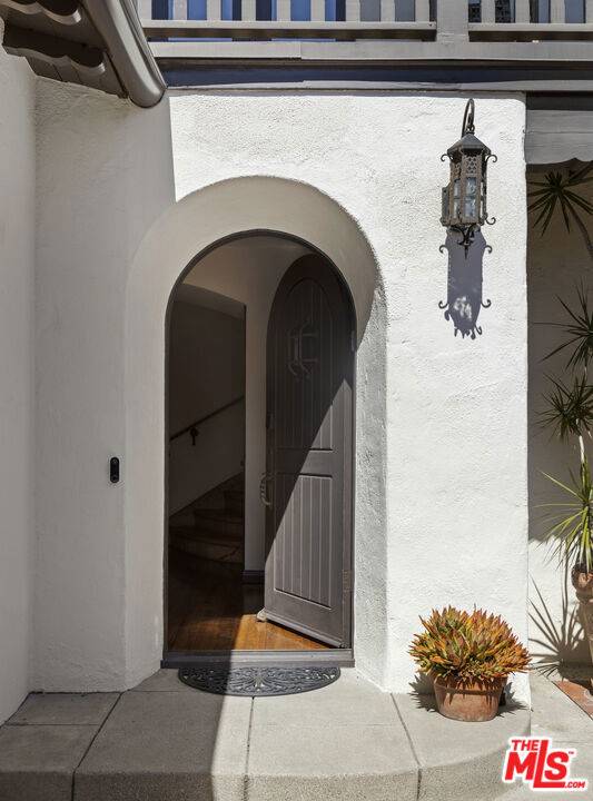 Los Angeles, CA 90064,10625 Blythe AVE