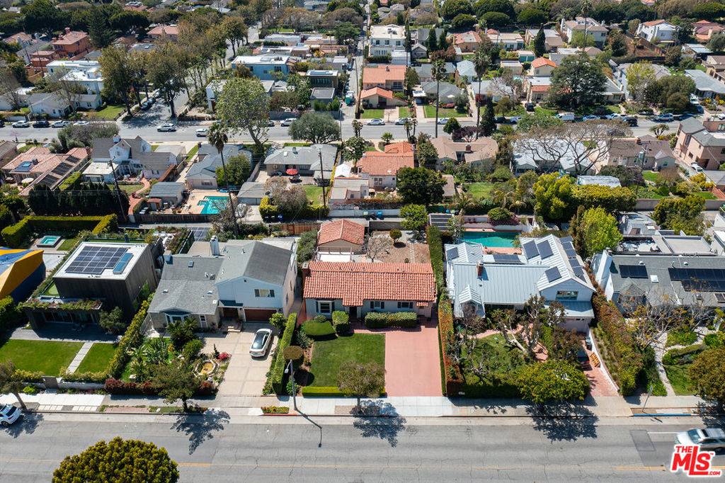 Santa Monica, CA 90403,936 Berkeley ST