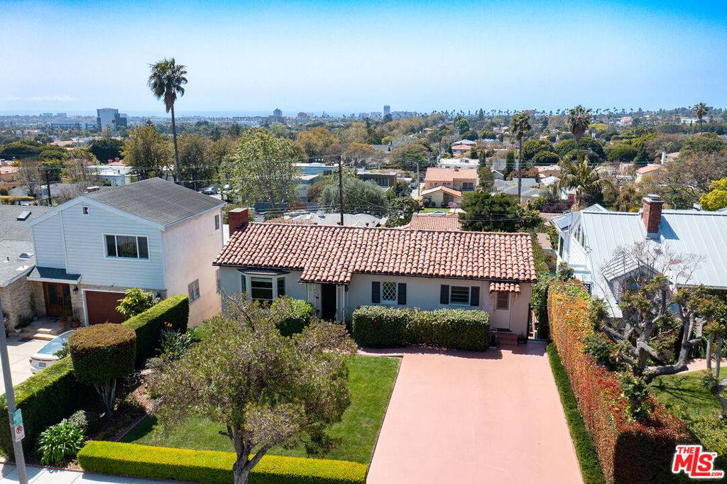Santa Monica, CA 90403,936 Berkeley ST
