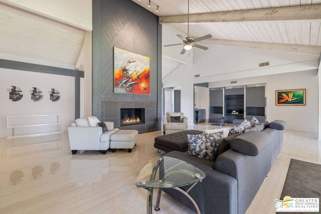 Rancho Mirage, CA 92270,514 Desert West DR