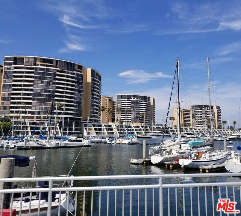 Marina Del Rey, CA 90292,4267 Marina City DR #106