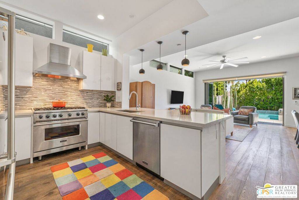 Palm Springs, CA 92264,1230 Surrey LN