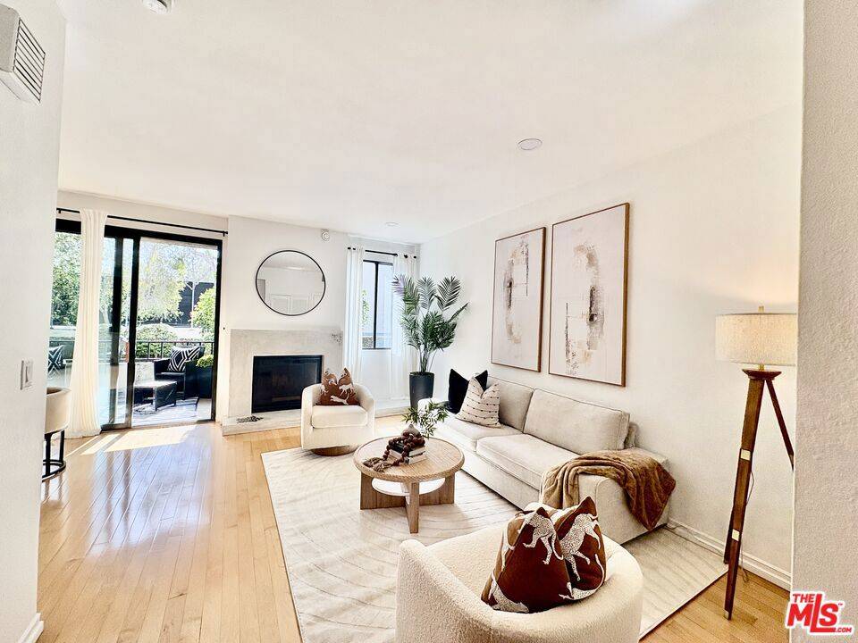 Playa Del Rey, CA 90293,8675 Falmouth AVE #112