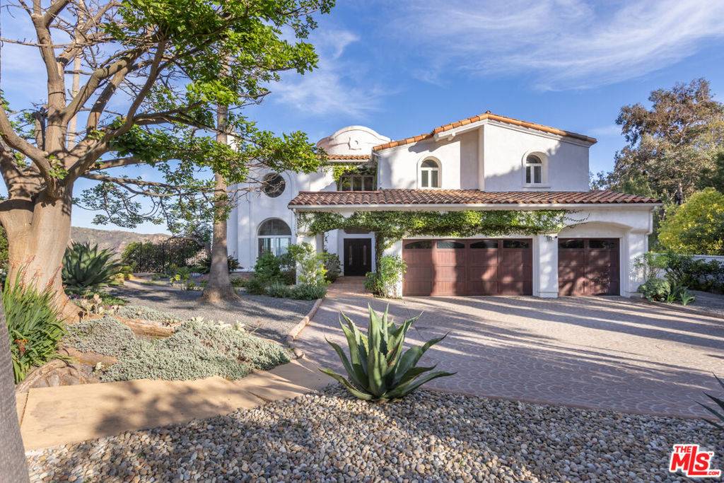 Malibu, CA 90265,23407 W Copacabana ST