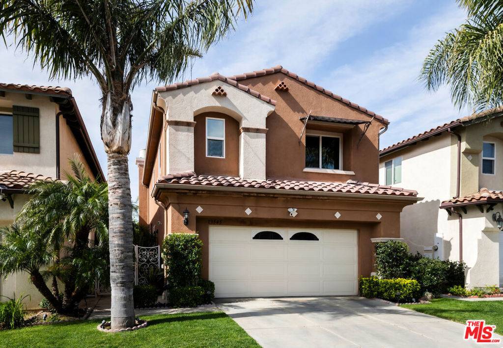 Sylmar, CA 91342,13545 Village LN