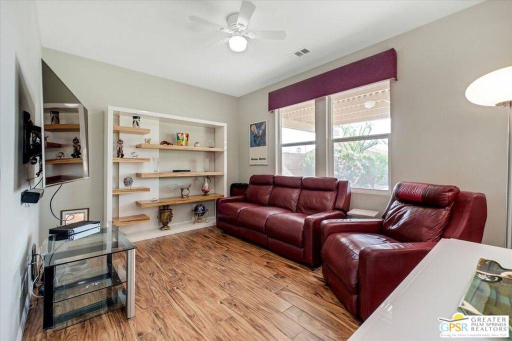 Palm Desert, CA 92211,74121 Kingston CT