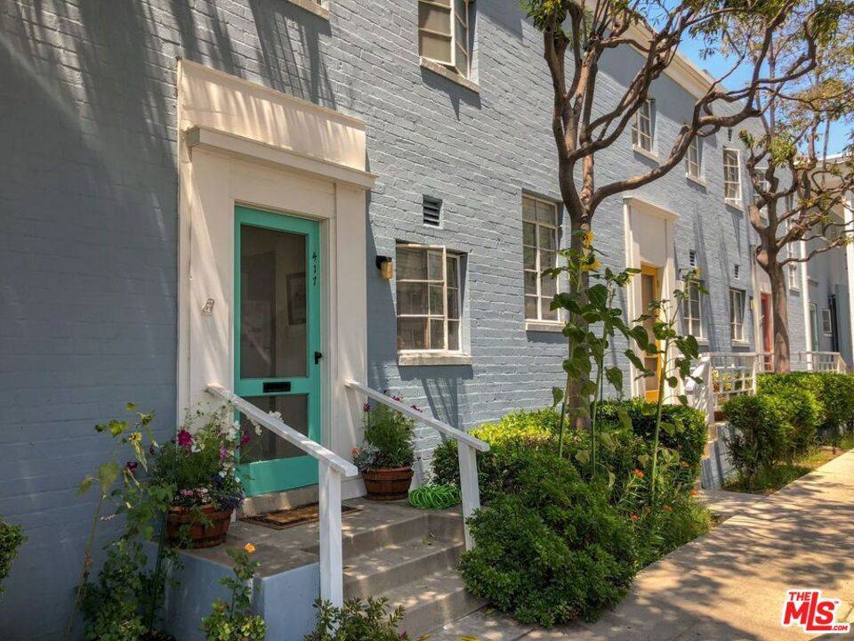 Los Angeles, CA 90036,6200 W 3RD ST #1550
