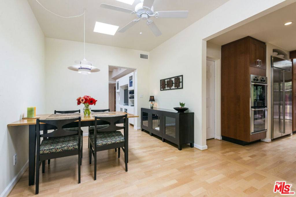 Montecito, CA 93108,2123 Sycamore Canyon RD