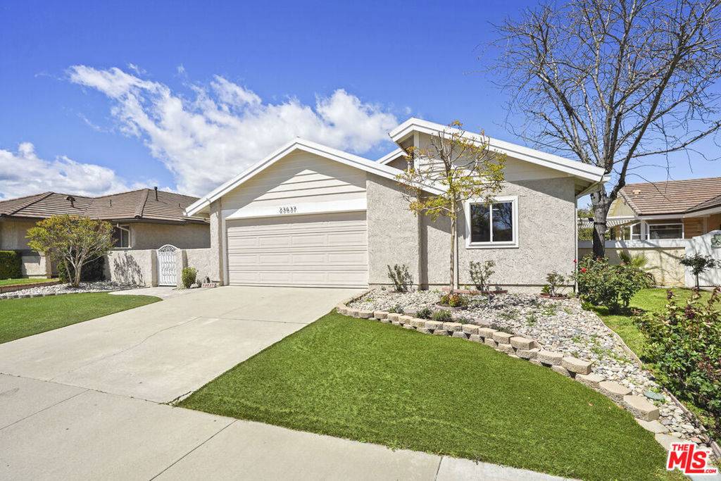 Valencia, CA 91355,23637 Gravino RD