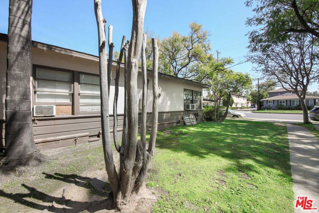 Van Nuys, CA 91411,5661 Kester AVE