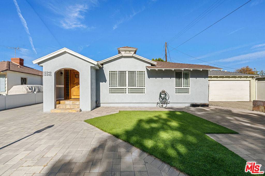 Valley Village, CA 91607,12243 Collins ST