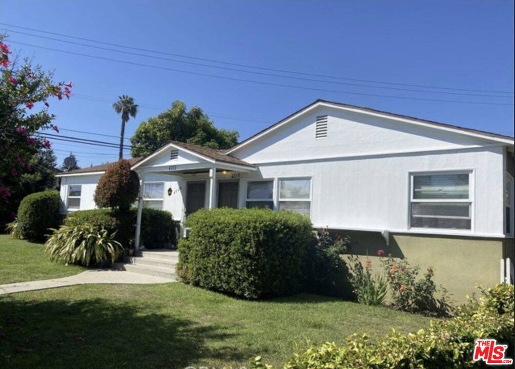 Los Angeles, CA 90066,4228 Campbell DR