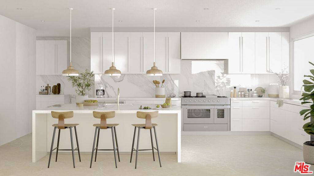 Malibu, CA 90265,28901 Selfridge DR
