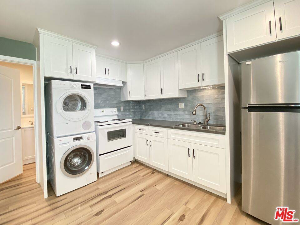 Granada Hills, CA 91344,15635 Simonds