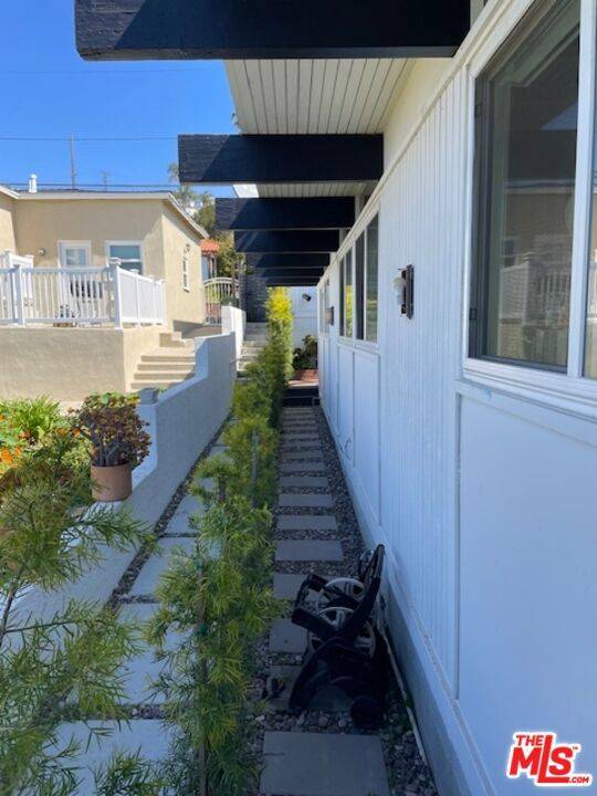 San Pedro, CA 90731,1433 Silvius AVE