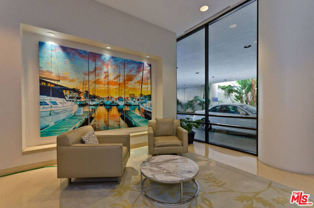 Marina Del Rey, CA 90292,4316 Marina City DR #619