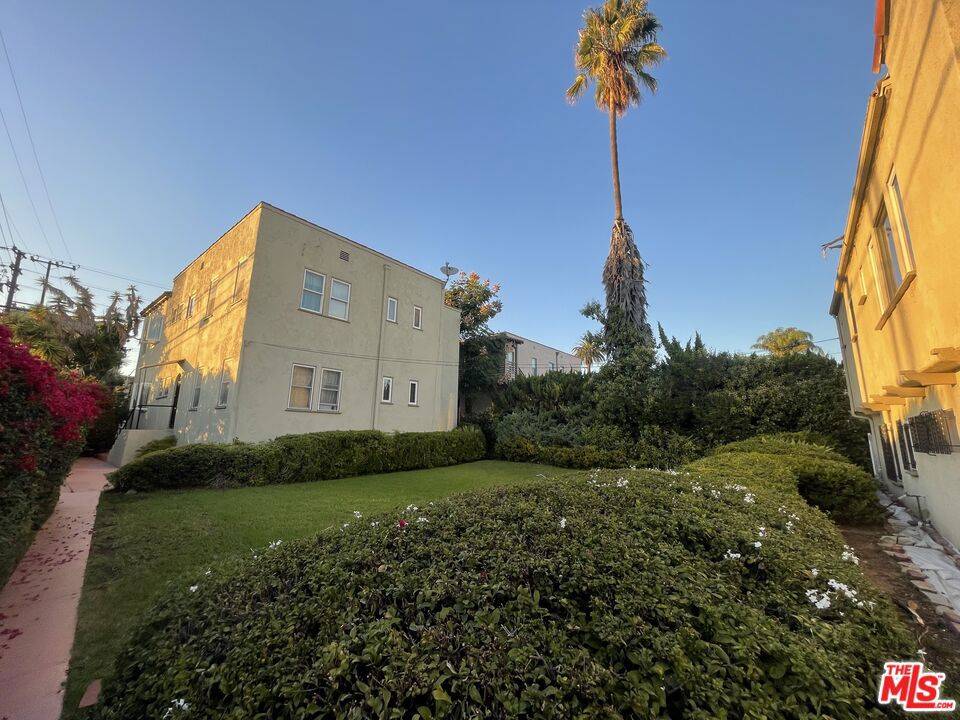 Los Angeles, CA 90019,1362 S Stanley AVE #1/2