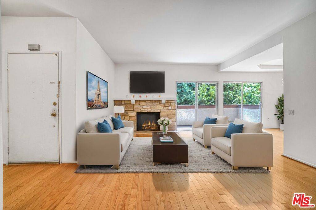 Sherman Oaks, CA 91401,5534 Sylmar AVE #5